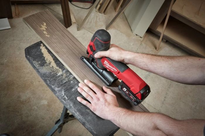 Пила лобзиковая аккумуляторная бесщёточная MILWAUKEE M18 FBJS-0X (каркас+HDкейс)