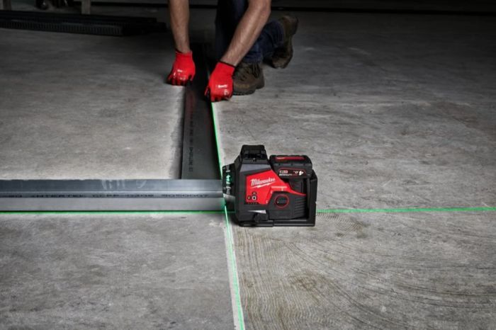 Нивелир лазерный аккумуляторный 3D MILWAUKEE M12 3PL-0C (360˚, зелёный луч)