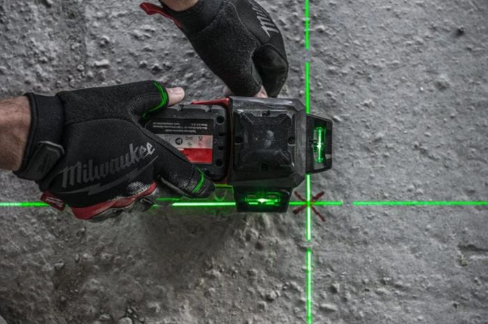 Нивелир лазерный аккумуляторный 3D MILWAUKEE M12 3PL-0C (360˚, зелёный луч)