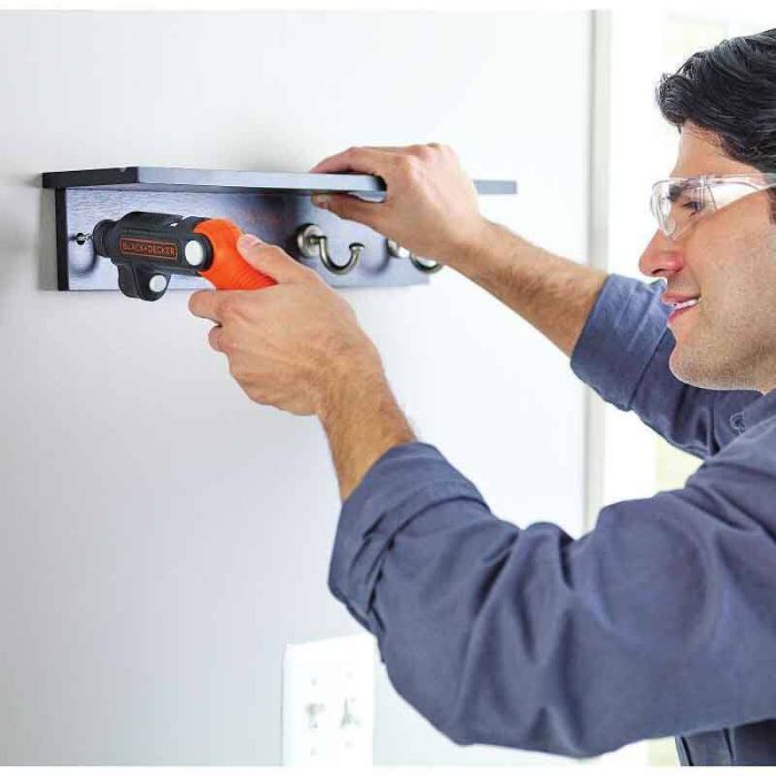 Викрутка акумуляторна BLACK+DECKER BDCSFL20C