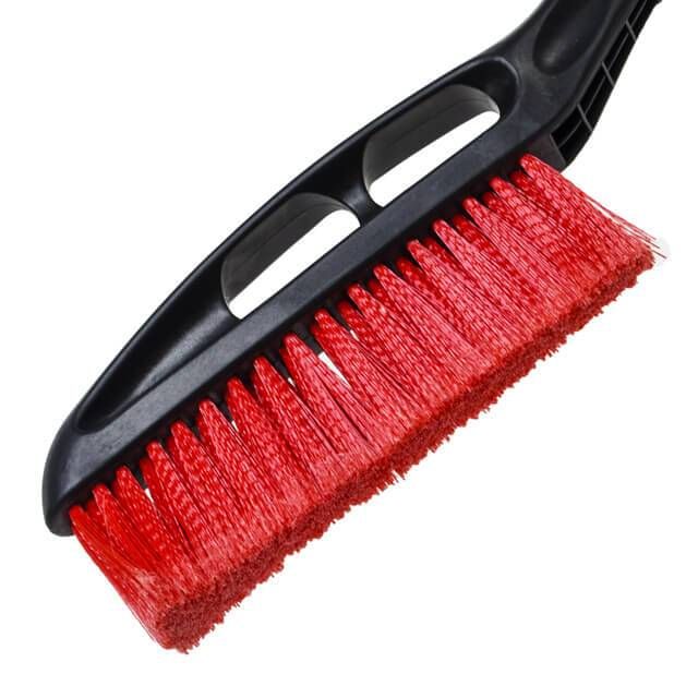 Щетка со скребком, телескопическая, 99-139 см INTERTOOL AT-0119