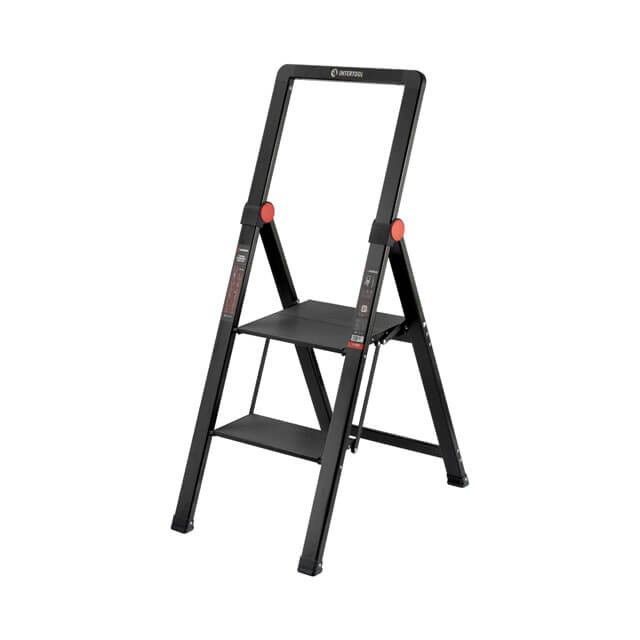 Стремянка алюминиевая "Black Slim", 2 ступени, высота верхней ступени 456 мм, 150 кг STORM INTERTOOL LT-5002