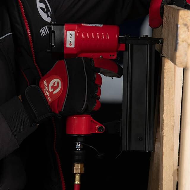Степлер пневматический под гвозди INTERTOOL PT-1603