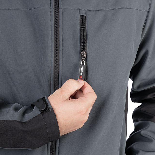 Куртка SOFTSHELL, темно серо-черная, трехслойная, ткань стрейч 300GSM 100D, с водо-, ветрозащитой, XXL INTERTOOL SP-3135