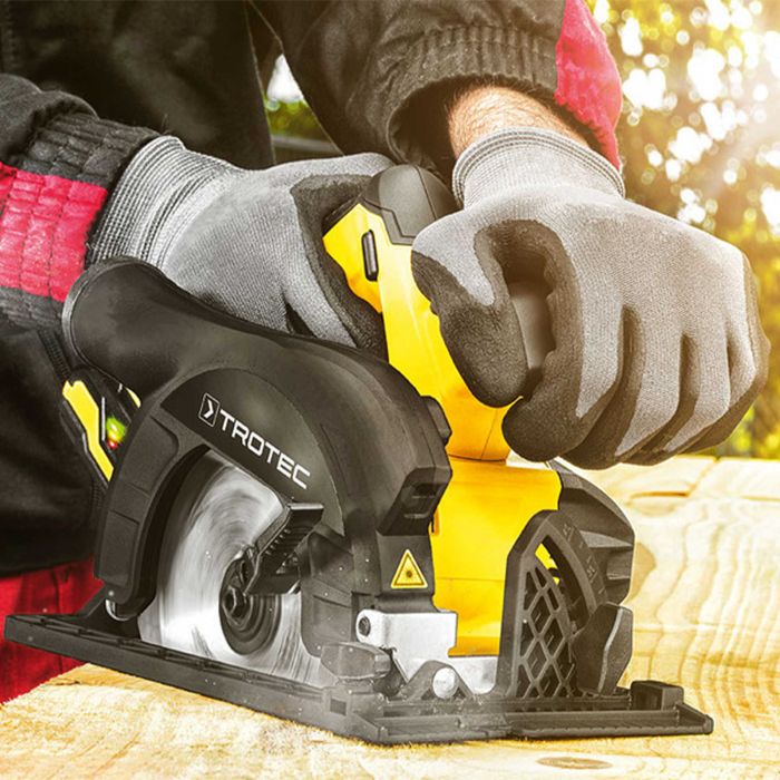 Пила циркулярна акумуляторна Trotec PCSS 10-20V + кейс (4430000110)
