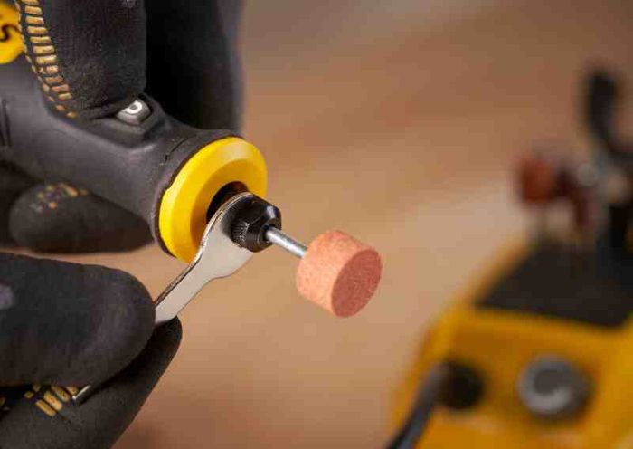 Паяльник акумуляторний STANLEY FATMAX SFMCE040B