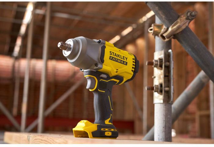 Гайковерт ударний акумуляторний STANLEY FATMAX SFMCF940M1
