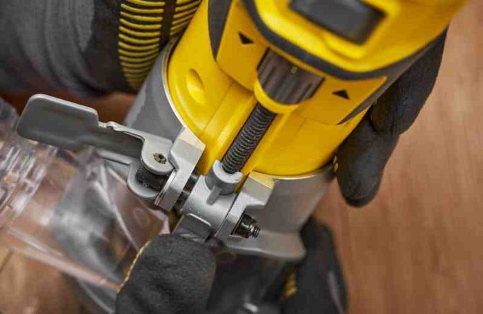 Фрезер акумуляторний безщітковий STANLEY FATMAX SFMCW400B