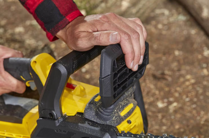 Акумуляторний набір STANLEY FATMAX V20: Ланцюгова пила SFMCCS630 та Садовий секатор SFMCPP32