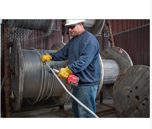 Кабелеріз гідравлічний акумуляторний MILWAUKEE MILWAUKEE, M18 ONEHCC-0C CU/AL (каркас, кейс)
