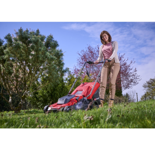 Газонокосарка електрична Einhell GC-EM 1800/43 (3400090) потужністю 1800 Вт. Ширина косіння 43 см, 6 рівнів висоти 20-65 мм, травозбірник 50 л.